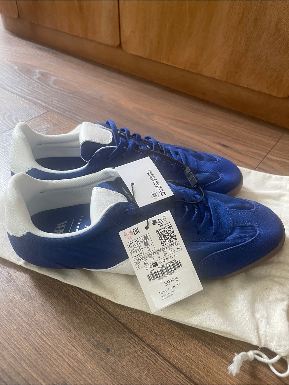 Zara Royal Blue and White Women's Lace-Up Sneakers